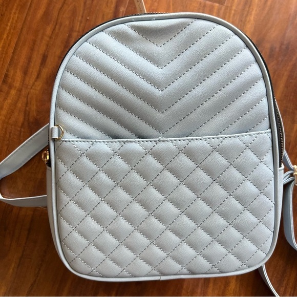 NWT Vegan Baby Blue Quilted Backpack Satchel Bag Purse with Pockets - Picture 9 of 9